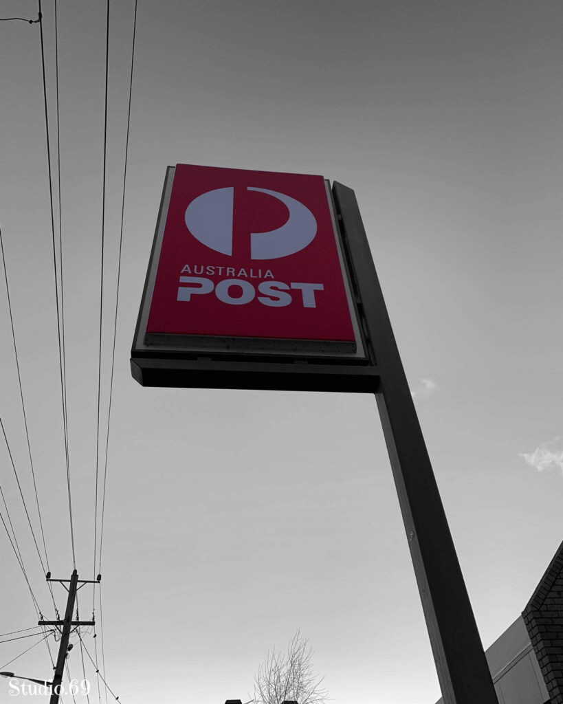 finding australia post hours for a specific location