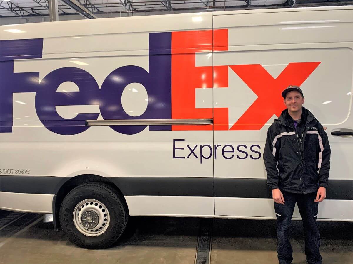 how much do fedex drivers make in 2024