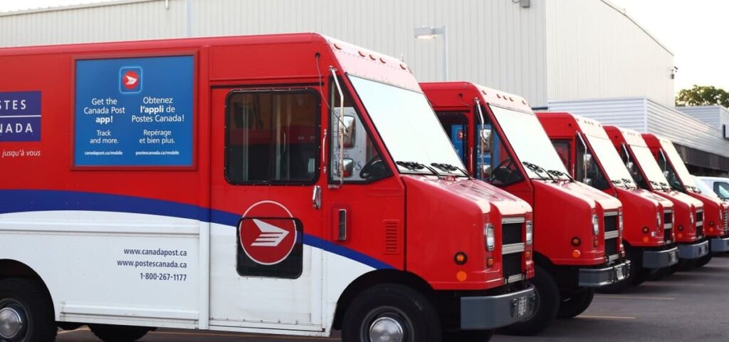 tips for shipping with canada post on weekends
