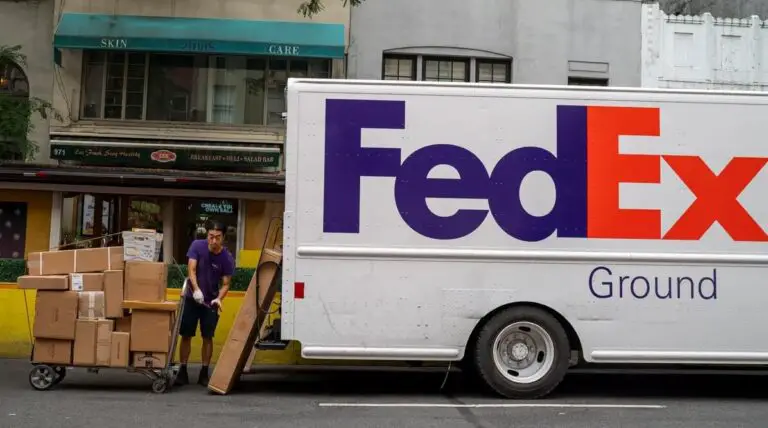 What Does In Transit Mean FedEx? Complete Guide